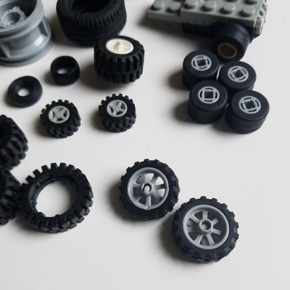 Lego Miscellaneous Tires - Picture 5 of 14